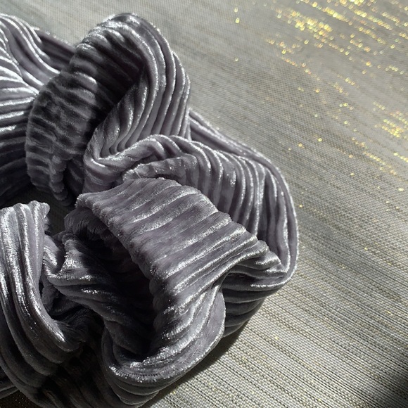 [SOLD OUT] Scrunchie - Picture 3 of 3